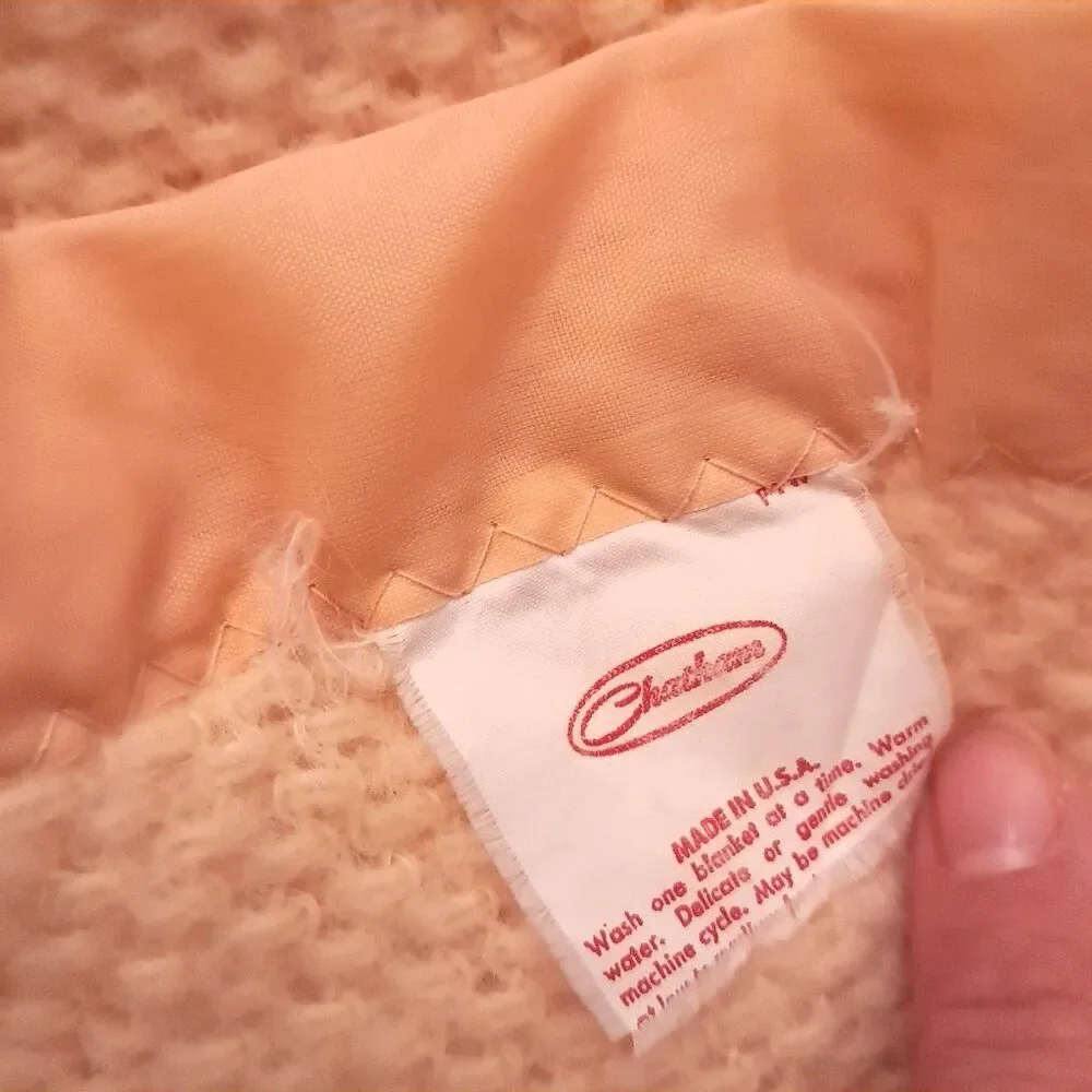 Vintage Chatham blanket waffle weave satin trim peach orange yellow pastel USA‎